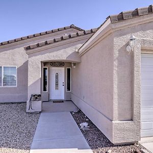 Villa Inviting Retreat With Patio Less Than 1 Mi To Colorado River à Bullhead City Exterior photo