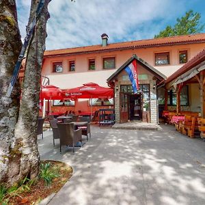 Hotel Planinarski Centar Petehovac à Delnice Exterior photo