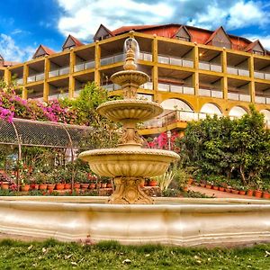 Ravine Hotel Panchgani Exterior photo