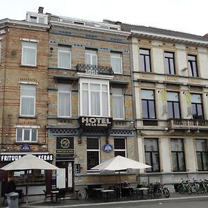 Hotel De La Gare Alost Exterior photo