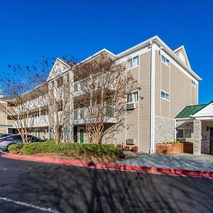 Hometowne Studios By Red Roof Atlanta - Chamblee Exterior photo