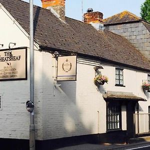 Bed and Breakfast The Wheatsheaf à Salisbury Exterior photo