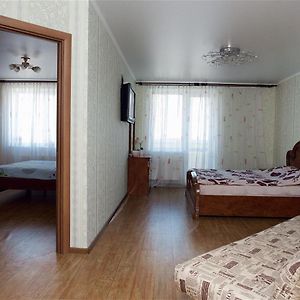 Appartement Двухкомнатная Квартира С Видом На Днепр В Новом Жилом Комплексе! à Tcherkassy Exterior photo