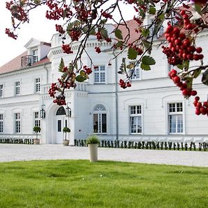 Hotel Palac Na Opieszynie à Września Exterior photo