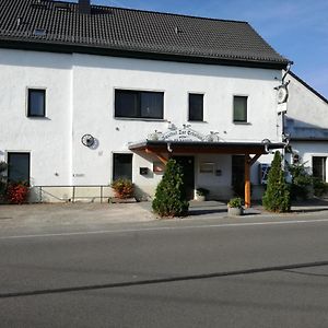 Hotel Landgasthof-Zur Erholung à Schkeuditz Exterior photo