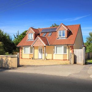 Cleeves Cottage Brockley Exterior photo