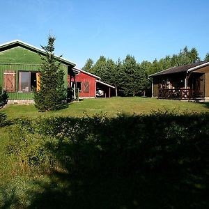 Villa Zurawia Laka à Bytów Exterior photo