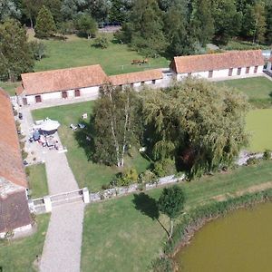 Bed and Breakfast Les Portes des Froises à Saint-Quentin-en-Tourmont Exterior photo