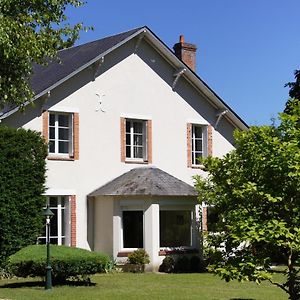 Bed and Breakfast L'atelier du chateau à Saint-Ay Exterior photo