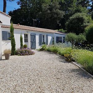 Bed and Breakfast A l'ombre des pins à Saint-Augustin  Exterior photo