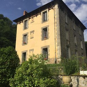 Bed and Breakfast Nouveaux Commencements à Eymoutiers  Exterior photo