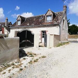 Bed and breakfast Chambre d'hôte Monthodon Exterior photo