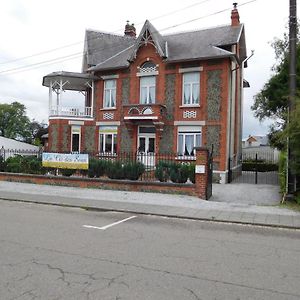 Bed and Breakfast La Cle des Sens à Le Faubourg Exterior photo