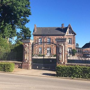 L'hostellerie du chateau Mesnil-Saint-Nicaise Exterior photo