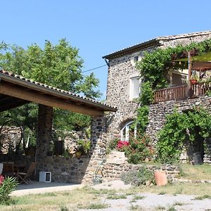 Bed and Breakfast L'Attrape Reve à Saint-Vincent-de-Barres Exterior photo