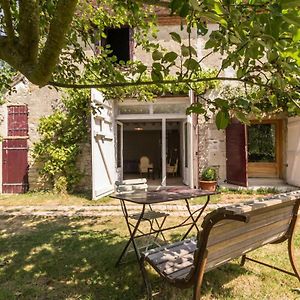 Bed and Breakfast La Thibaude - Livry à Livry  Exterior photo