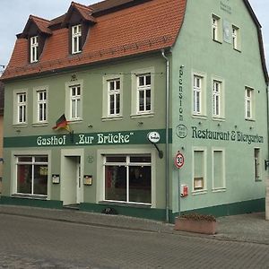 Bed and Breakfast Gasthof " Zur Bruecke" à Alsleben Exterior photo