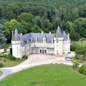 Bed and Breakfast Domaine de Bort à Saint-Priest-Taurion Exterior photo