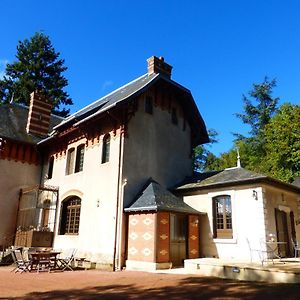 Bed and Breakfast Le Manoir sur la Roche à Clermain Exterior photo