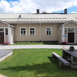 Hotel Ellilaen Kievari à Toijala Exterior photo