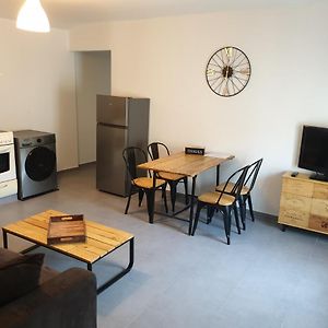 Appartement Atelier n°4 à Fontaine-de-Vaucluse Exterior photo