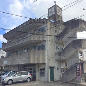 Appartement 沖縄ライフインゼファー Okinawa Totoro House à Chatan Exterior photo