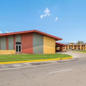 Econo Lodge Evansville Exterior photo