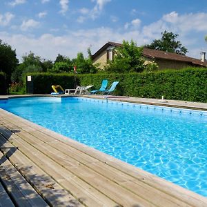 Appartement de 2 chambres avec piscine partagee jardin amenage et wifi a Blaignac Exterior photo