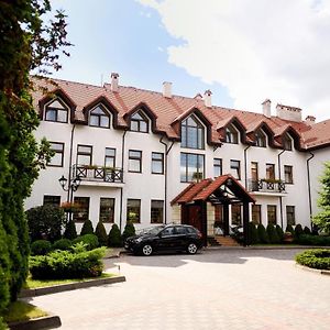 Hôtel Zoloto Karpat à Stryï Exterior photo