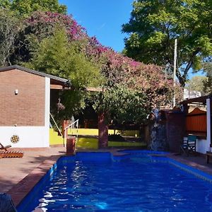 Hotel Los Arboles à Villa Urquiza Exterior photo