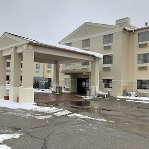 Hotel Wingate By Wyndham Pittsburgh West Mifflin Exterior photo