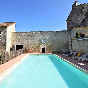 Villa Historic Chateau With Private Pool Near Agen à Saint-Caprais-de-Lerm Exterior photo