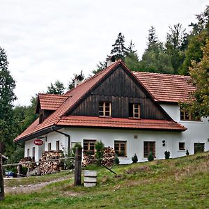 Hotel Pension Jizdarna à Morávka Exterior photo