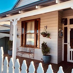 Railway Cottage Bunbury Exterior photo