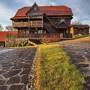 Villa Imanje Tomasic à Podvornica Exterior photo