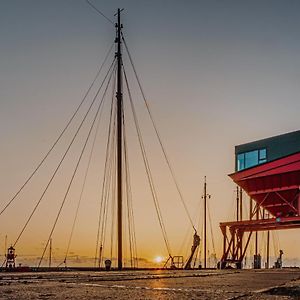 Hotel Slapen In Een Trechter à Harlingen Exterior photo