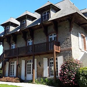 Bed and Breakfast LE CHALET SUISSE - Chambre bleue à Le Vicel Exterior photo