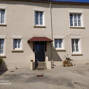 Appartement chambre meublée à louer à Pouzauges Exterior photo