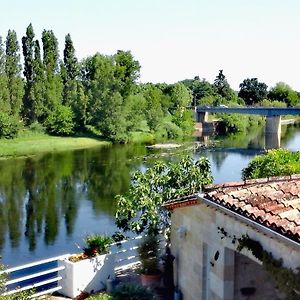 Bed and Breakfast Au bord de l'eau à Pessac-sur-Dordogne Exterior photo