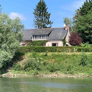 Villa Béhuard : Maison vue Loire Exterior photo