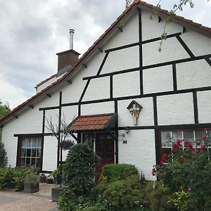 B&B 'T Stalhoes Heijenrath Exterior photo