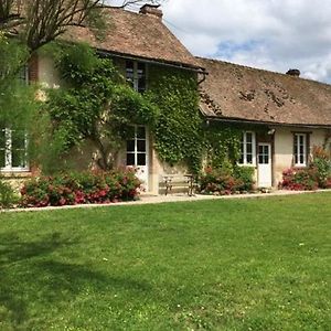 Bed and Breakfast le Clos de la Livre à Fontaine-sur-Ay Exterior photo