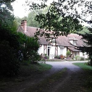 Bed and Breakfast Les Grandes Oreilles à Vierzon Exterior photo