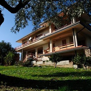 Hotel L'Oleandro à Loreto Aprutino Exterior photo