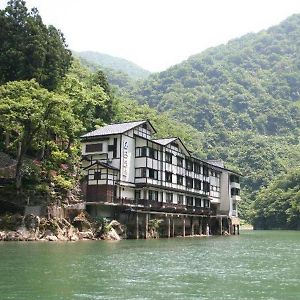 Hotel Oomaki Onsen Kanko Ryokan à Toyama Exterior photo