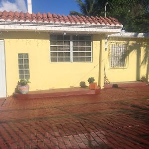 Gavidias Guest House San Lorenzo Exterior photo