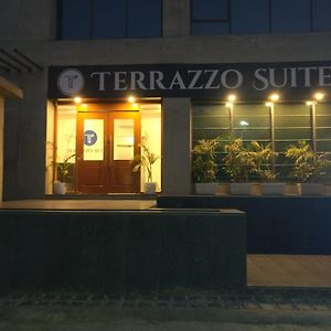 Hotel Terrazzo Suits à Ahmedabad Exterior photo