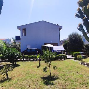 Villa Furnari Barcellona-Pozzo di Gotto Exterior photo