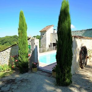 Villa Rustic Chateau With Pool And Views Near Agen à Saint-Caprais-de-Lerm Exterior photo