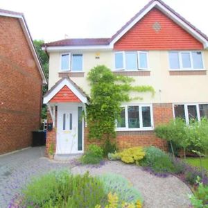 3 Bedroom House-Close To Manchester Airport-Free Parking-Private Garden Sale Exterior photo